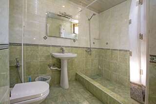 Гостевой дом Yerevan Guest House Ереван Стандартный двухместный номер с 1 кроватью и общей ванной комнатой-12